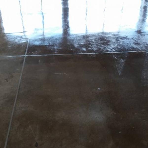 Tratamento de Junta e Aplicação de Verniz